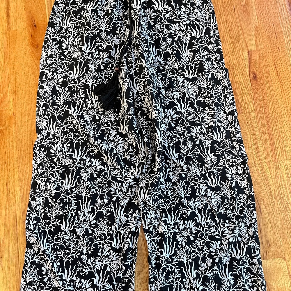 Martha Stewart Black and White Floral Pants